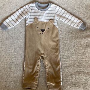 18 Mos old Onesie/Jumper, Bear